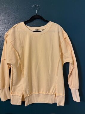 Women's Lightweight Crewneck Top in butter yellow
